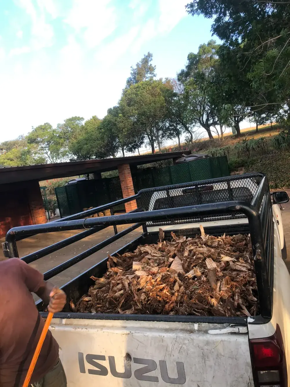 Garden refuse / clean-up work