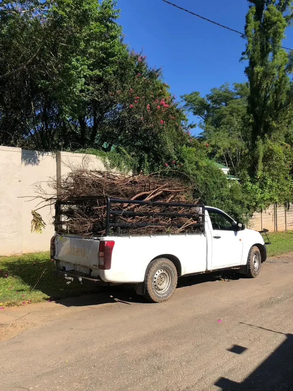 Garden refuse / clean-up work